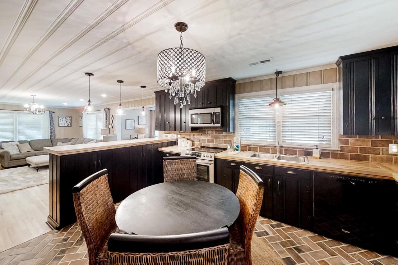 Little River Waterway Cottage Retreat Екстер'єр фото