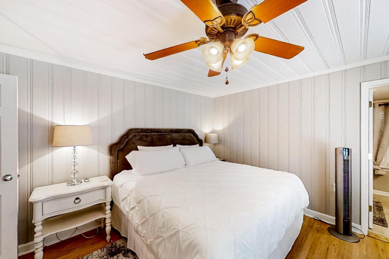 Little River Waterway Cottage Retreat Екстер'єр фото